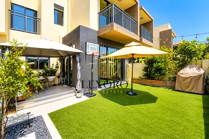 Greenbelt Backing | Vacant | Upgraded 3BR