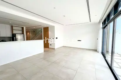 Jumeirah Luxury 3 Bed with Maids Room