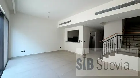 Close to Pool | 4 Bed | Brand New