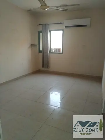 Ready to move 2bhk with 2bath and split ac and central gass only for family