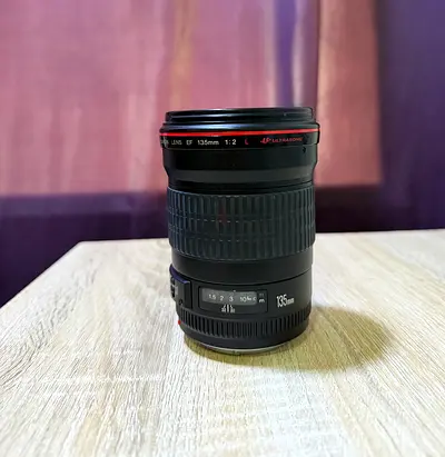Canon EF 135mm f/2 L USM Prime Lens (Good Condition)