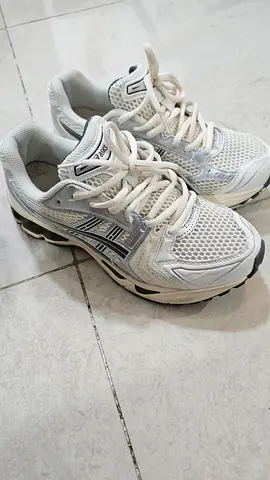 ASICS Gel Kayano 14 Cream Pure Silver Black - Size 42 EUR