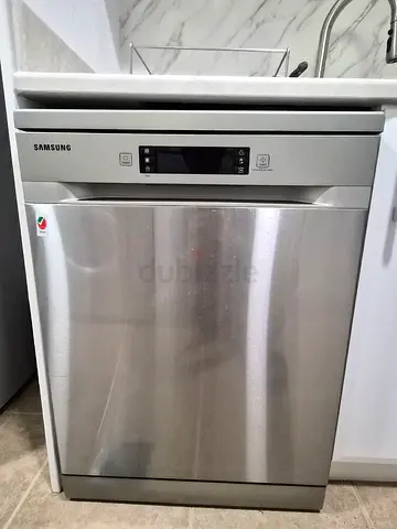 Samsung Stainless Steel Dishwasher – Excellent Condition