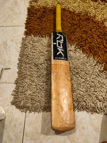 Reebok striker leather ball cricket bat