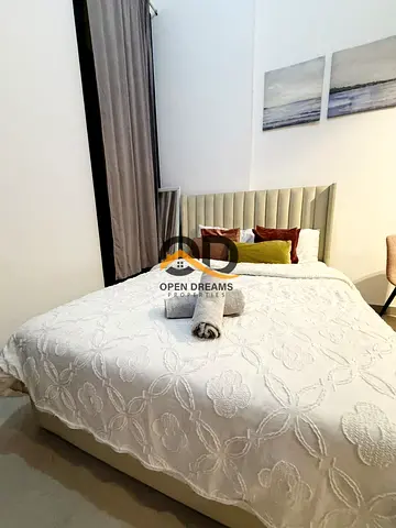 Read to move// fully furnished studio in Al mamsha