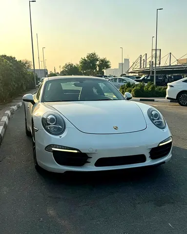 Porsche 911 Carrera 2013 GCC Specs