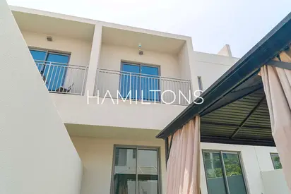 Smart Investment | Spacious Villa in a Prime Address | Resale