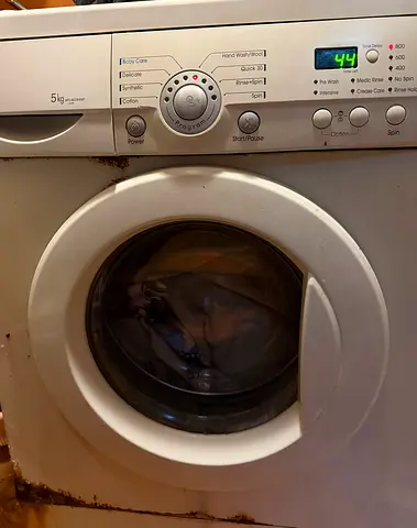 Lg washing machine in working confition