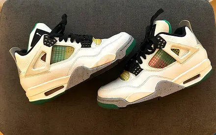Jordan 4 Retro Lucid Green Rasta