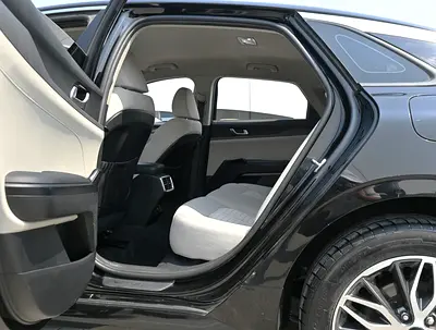 2023 KIA K5 缩略图 17