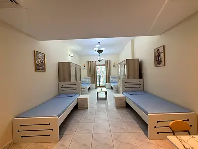Exicutive working girls brand new bed space available in near karama center