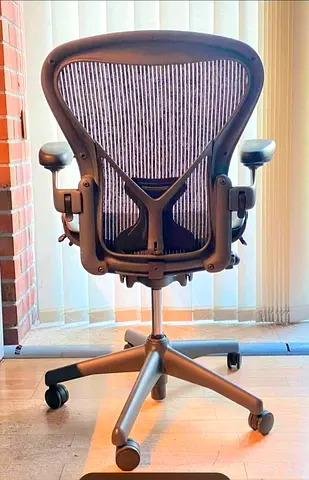 Herman Miller classic Ergonomic Mesh Office Chair (Aeron-style) — Good Condition