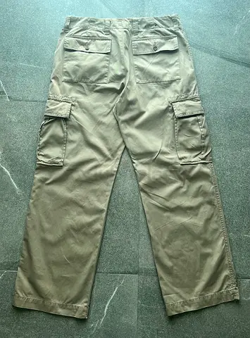 Vintage 2006 Banana Republic Baggy Cargo Pants – Size 36 (Aesthetic/Y2K)