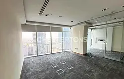 Fitted | Vacant | Prime location | High floor
