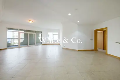 Beach Access | Upgraded Unit | Vacant Now