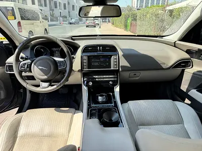 2016 Jaguar XE 缩略图 14