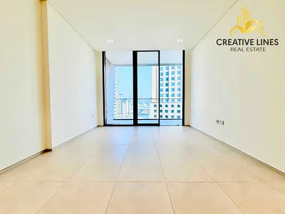 Luxurious Apartment || High Floor || Ready to Move