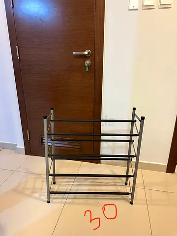 Extendable 4-Tier Metal Shoe Rack - Good Condition