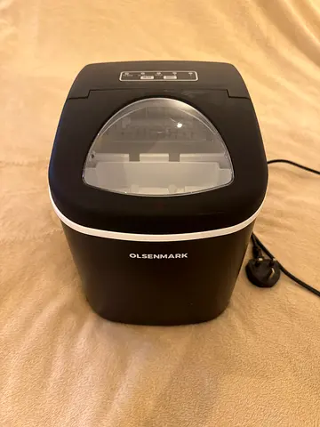 Olsenmark Portable Ice Maker - Compact Countertop Ice Machine