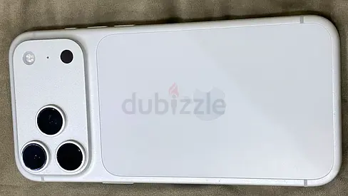 iPhone 17 pro max 2T ايفون 17بروماكس 2تيرا نظيف جدا