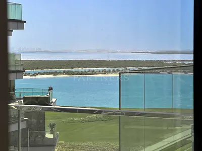 Vacant Now |Spacious |Large Terrace |Beach Access