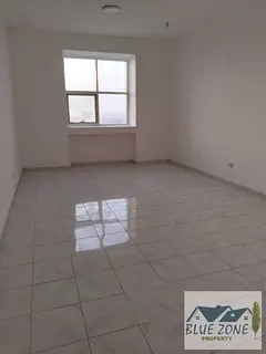 Specious 2bhk with hot offer central ac and gass with 12 cheque payment only for family near cornich