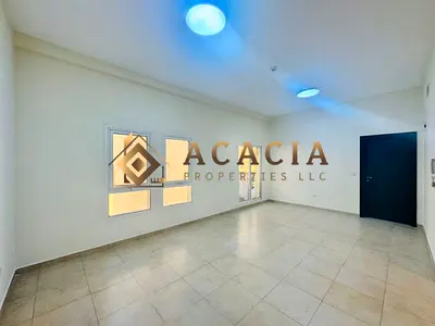 Inner Circle I Closed Kitchen I Rented I Balcony