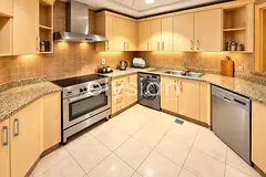 Spacious 3BR + Maid | Beach Access | Shoreline