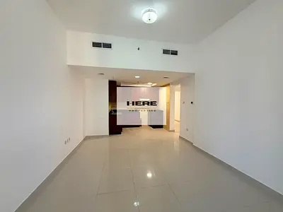 Spacious 2BR | Open Kitchen | Balcony | Marina