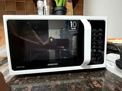 Samsung Smart Oven Microwave - Good Working Condition