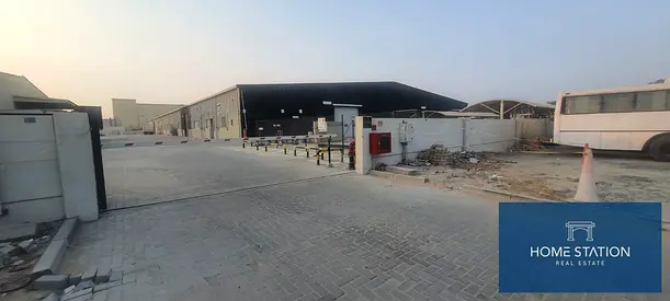 AL QUOZ 1 READY TO MOVE WAREHOUSE FOR ANY COMMERCIAL ACTIVITY