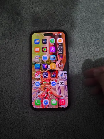 iPhone in good working condition - no visible cracks