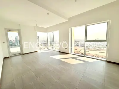 EXCLUSIVE | Pvt Elevator | Unfurnished | Vacant