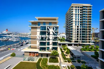 UNOBSTRUCTED FULL SEA & MARINA VIEW | VACANT