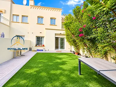 CLOSE TO DB'S | VACANT | SPACIOUS |MAINTAINED