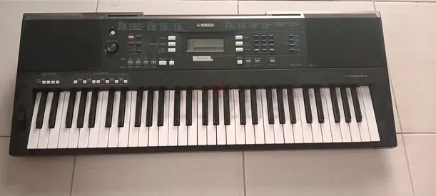 Yamaha PSR-295 61-Key Keyboard - Used, Works Well