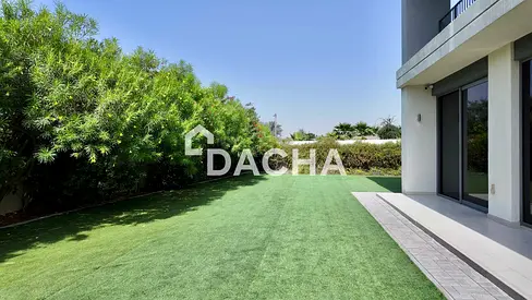 LARGE PLOT | LANDSCAPED | CORNER PLOT