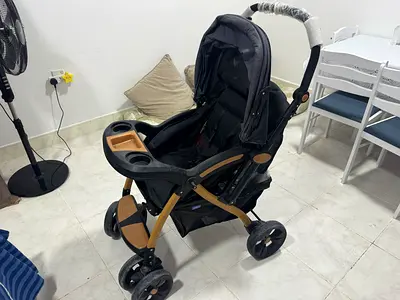 Baby stroller - 3 kind of fold, very good condition - Suitable for infants to grown up
