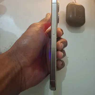 📱 iPhone 15 Pro – 512GB Titanium

✅ Excellent condition – very clean and well maintained
✅ 512GB st