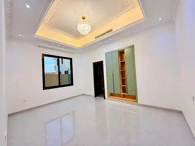 فيلا للبيع في العاليه بمساحه 4800قدم تتكون من 6غرف