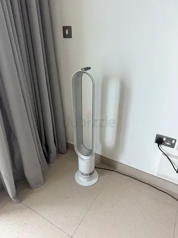 Dyson Bladeless Tower Fan — White, Good Condition