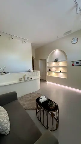 Ladies Salon & Gym center in aljurf2 for Sale