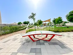 Vacant|Single Row Mid TH|Modern Lifestyle