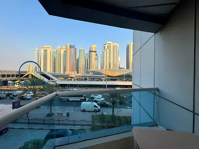 FULLY FURNISHED | UPGRADED | NEXT TO METRO