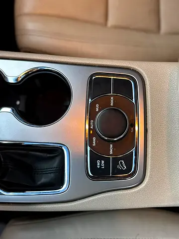 صورة 9 لـ 2018 JEEP CHEROKEE