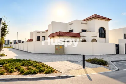 Corner Unit | Private Majlis | Vacant Now