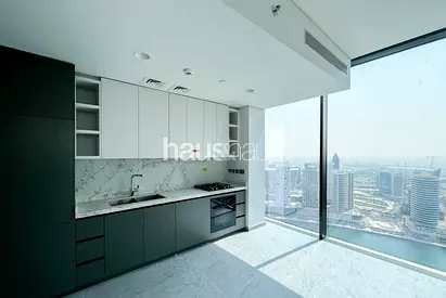 Premium Amenities | Canal View | 1 Bedroom