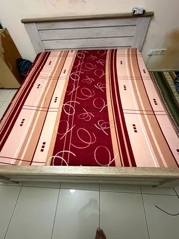 King size bed with Mattress