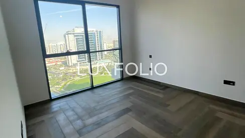 Park View | Spacious | Vacant
