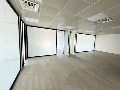 Luxury Office | Grad- A | Glass Partitions | DMCC